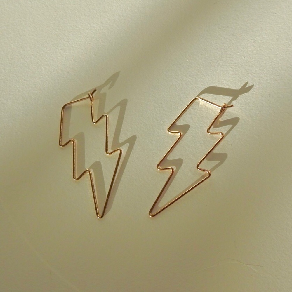Lighting bolt gold earrings